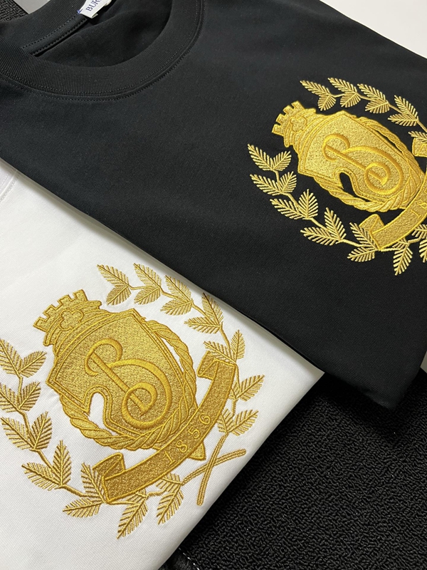 ブランドTシャツ着用イメージ